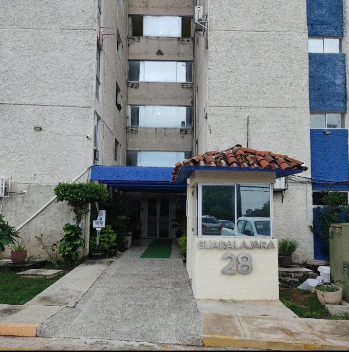 Departamento Con Alberca Y Vista