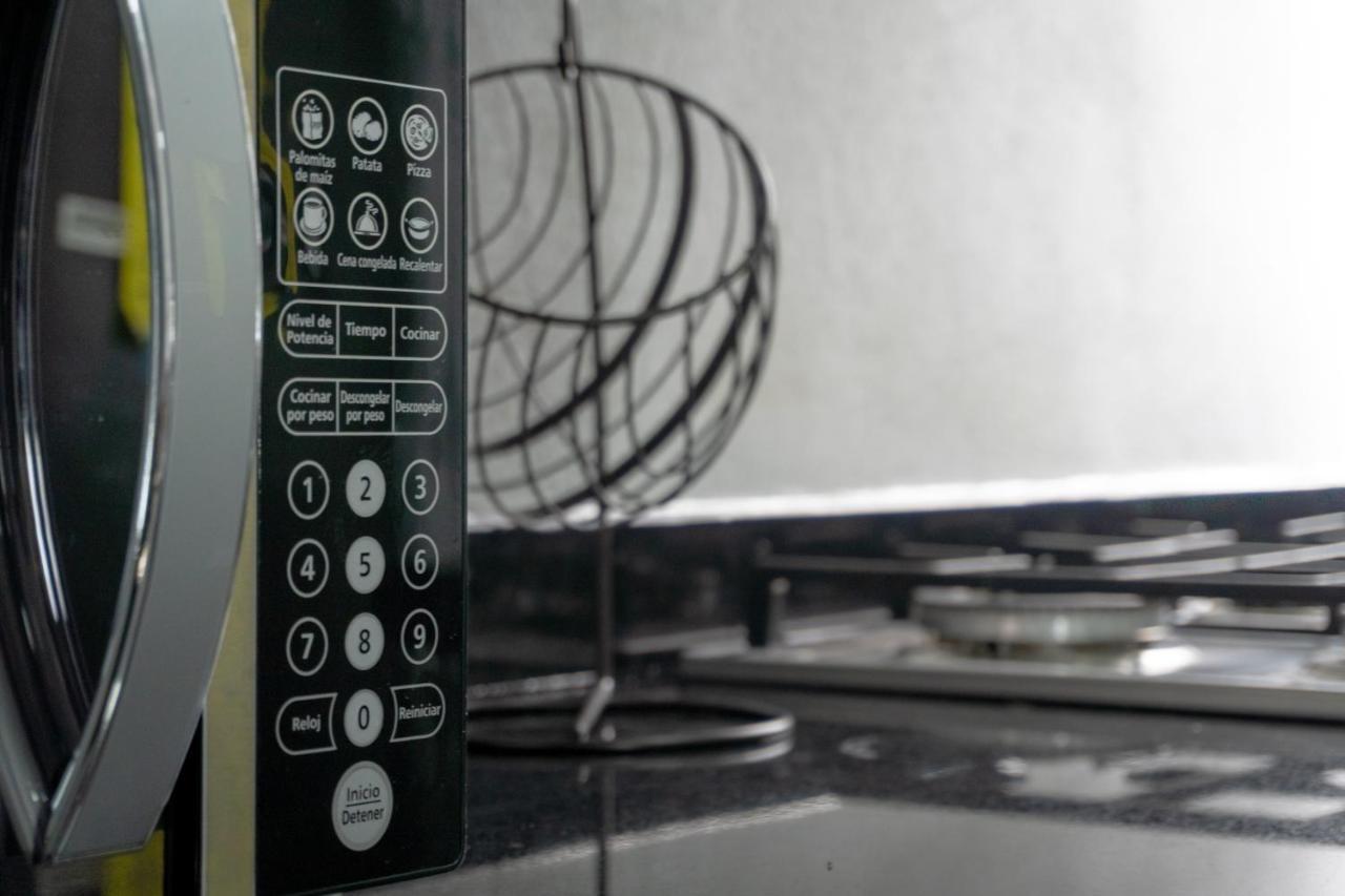 Con Alberca Smarttv Y Jardin Apartamento