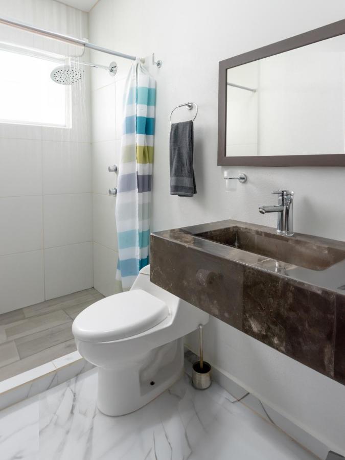 Con Alberca Smarttv Y Jardin Apartamento
