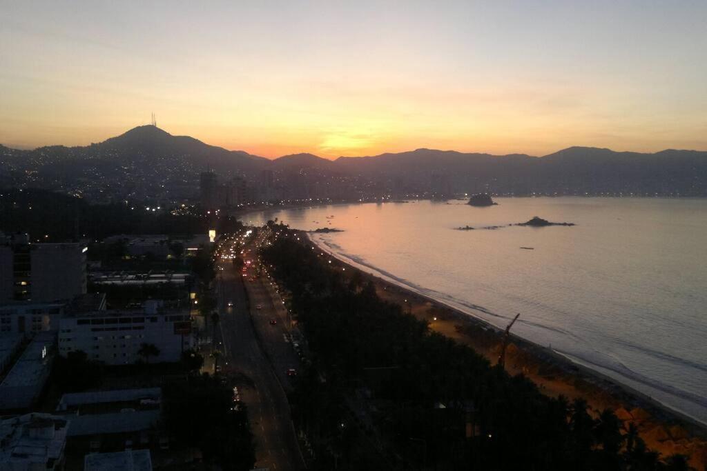 Luxurious Apartment, Oceanfront, Spectacular View Apartamento *