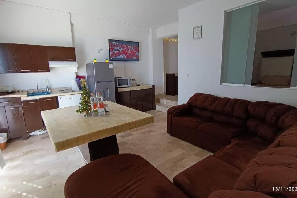 Luxurious Apartment, Oceanfront, Spectacular View *