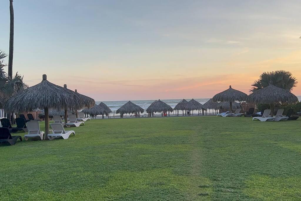 Departamento Con Club De Playa Diamante Acapulco
