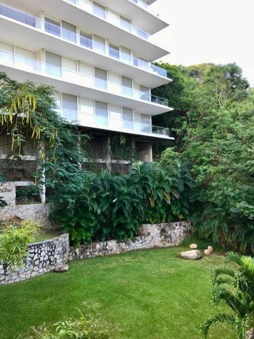 La Perla Apartment *