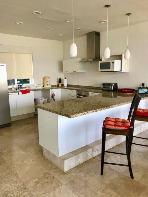 La Perla Apartment Acapulco