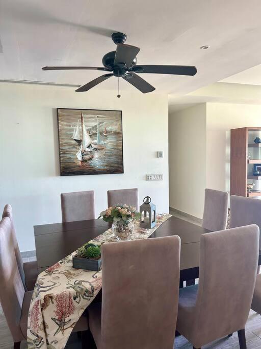 Isla Residences, Frente Al Mar. Apartamento *