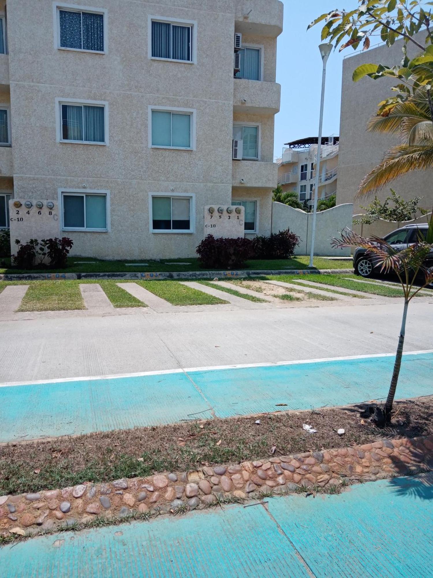 Depa Marina Diamante · Depto Pb Internet Alberca Palapa Marina Diamante Apartamento *