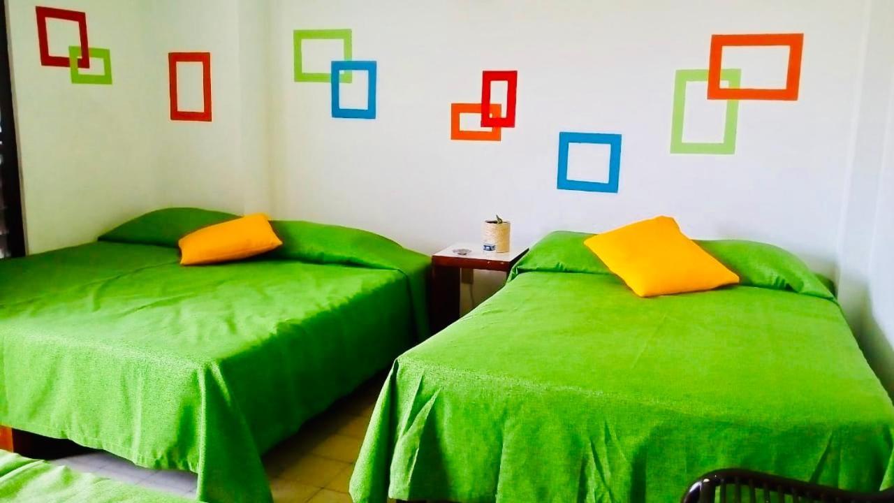 Hotel Zocalo Abuelos Acapulco