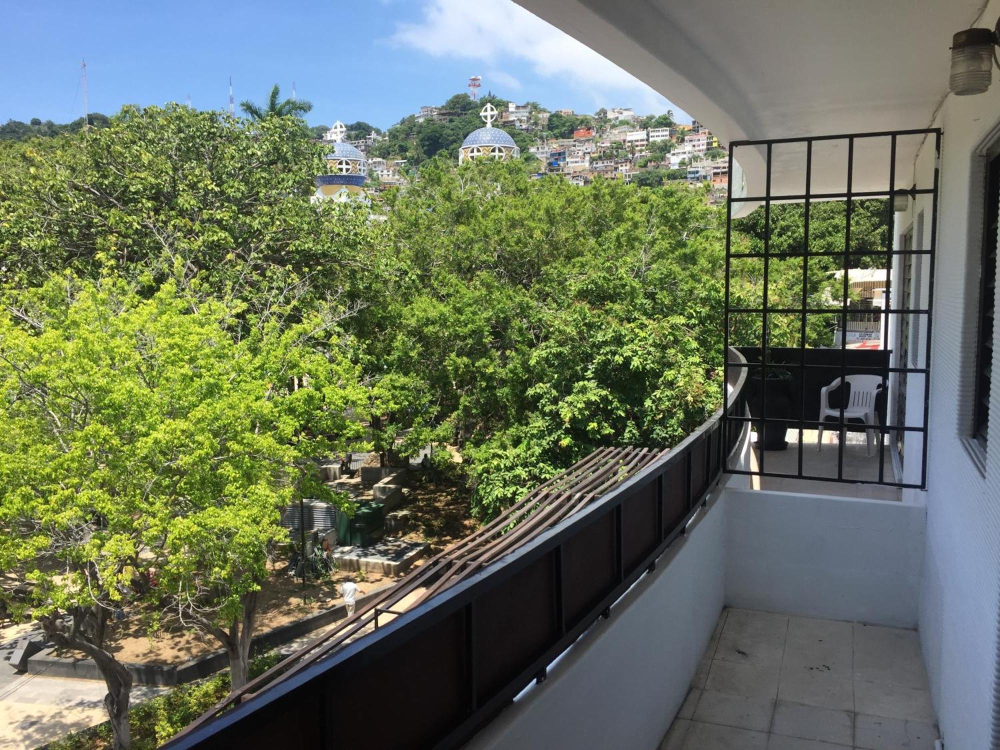 Zocalo Abuelos Acapulco