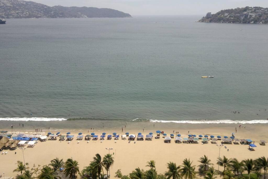 Luxurious Apartment, Oceanfront, Spectacular View *