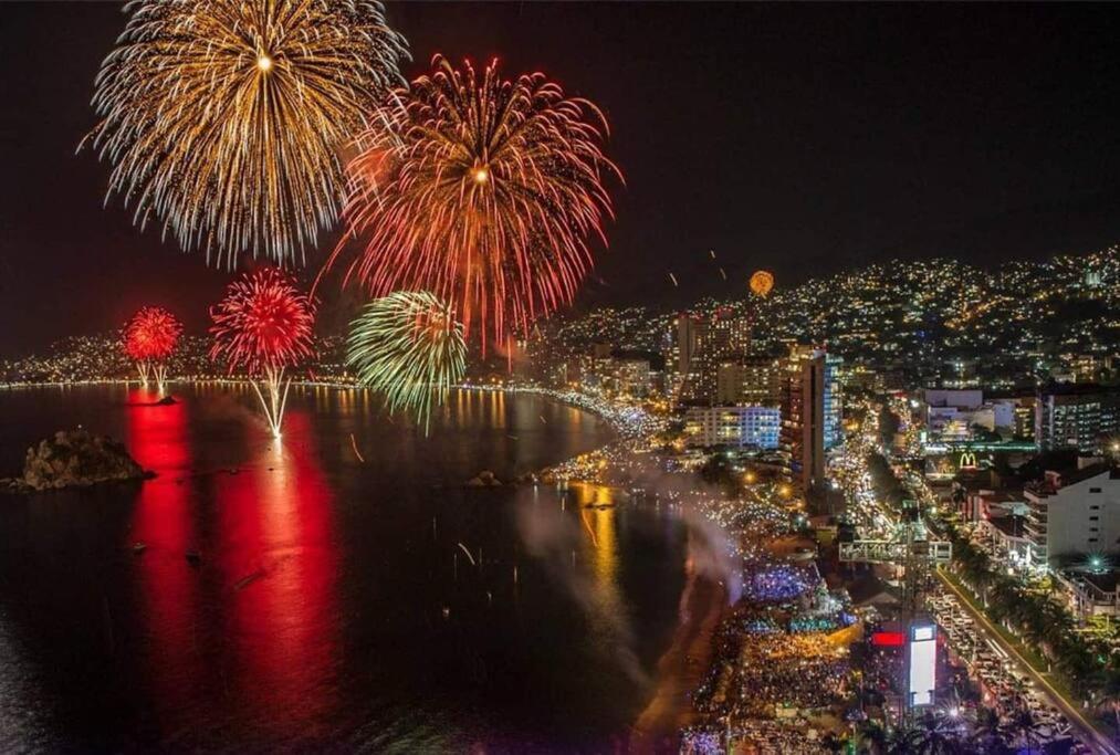 Luxurious Apartment, Oceanfront, Spectacular View * Acapulco