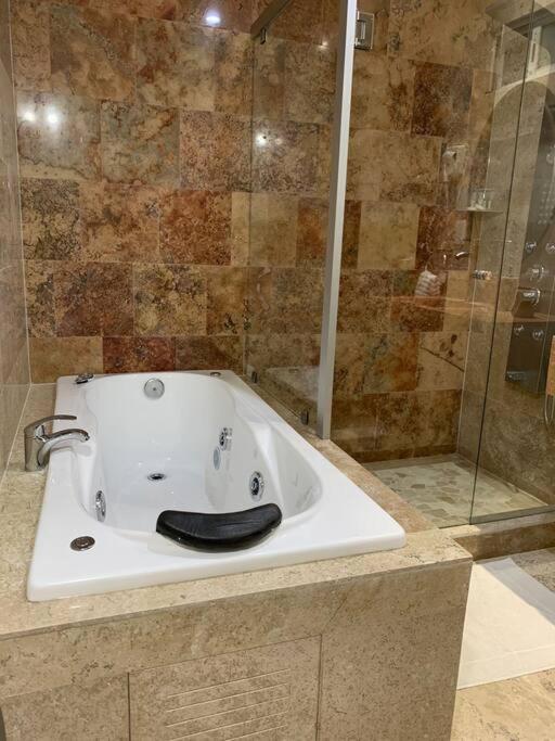 Holiday home Casa Entera Alberca En Diamante