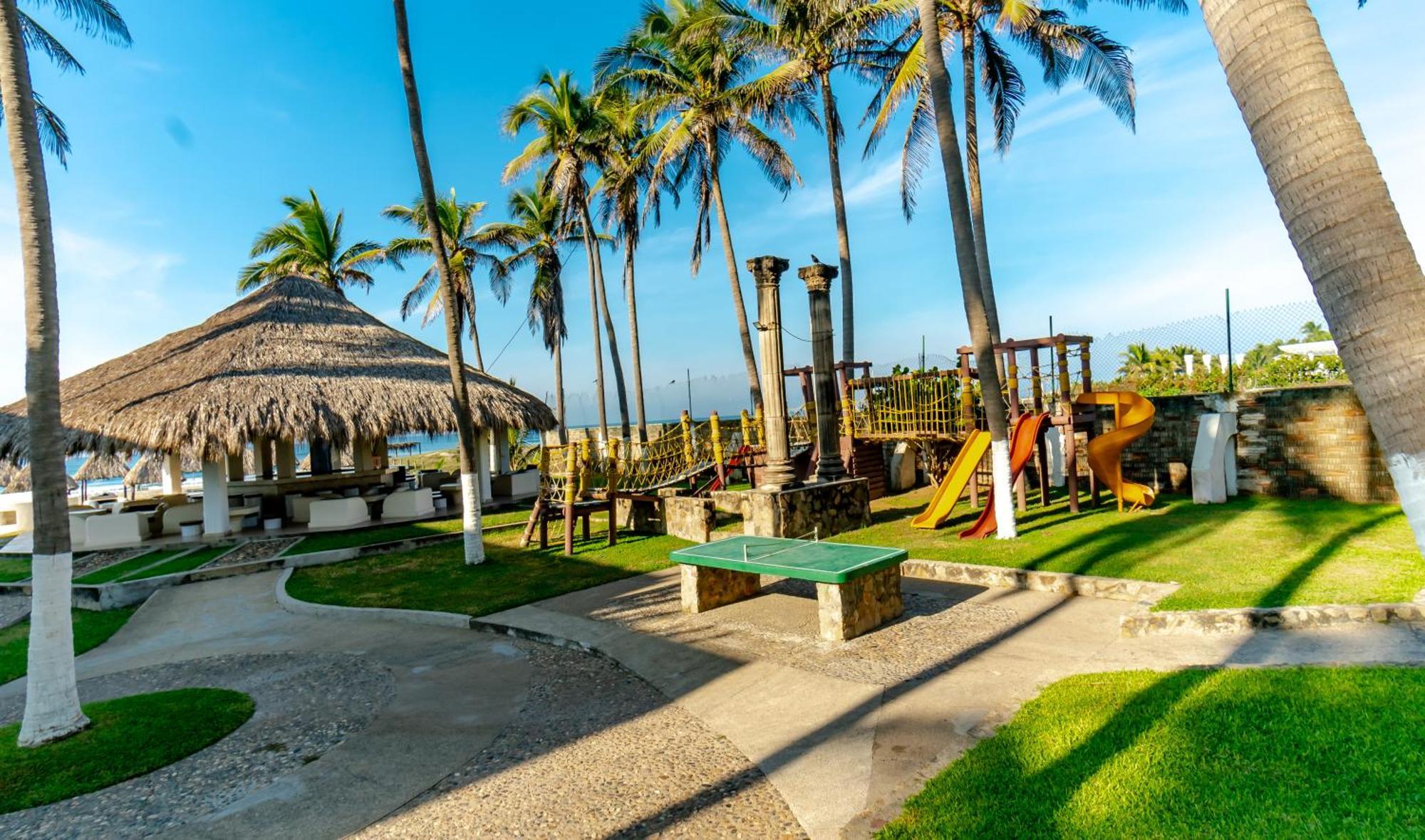 Resort Mar Paraiso Queen