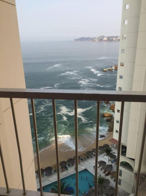 Departamento Con Hermosa Vista Al Mar Y Acceso A Playa, 2 Albercas