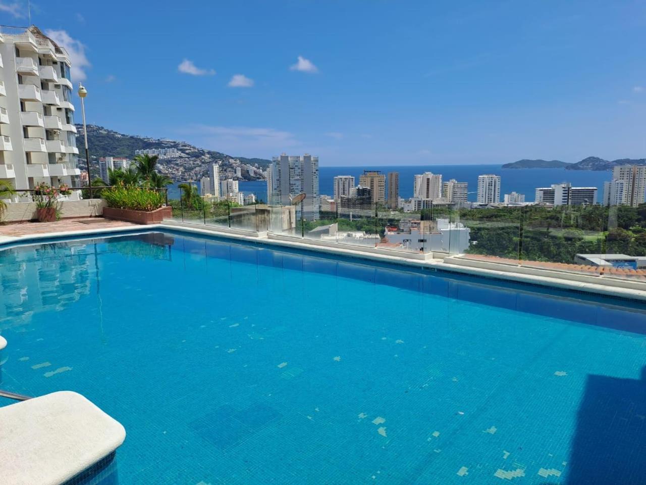 Departamento Con Vista Espectacular Anahuac * Acapulco