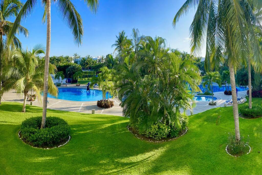 Blue: Hermoso Balcon Con Vista Al *