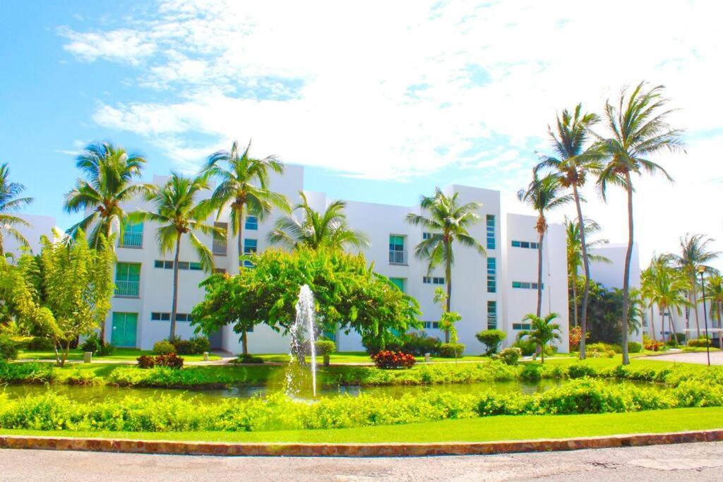 Blue: Hermoso Balcon Con Vista Al Apartamento *