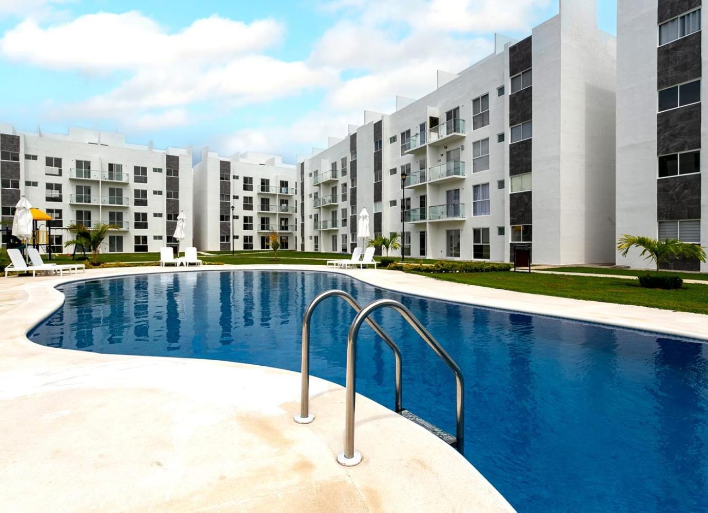 Luxury New Coastal Getaway Apartamento