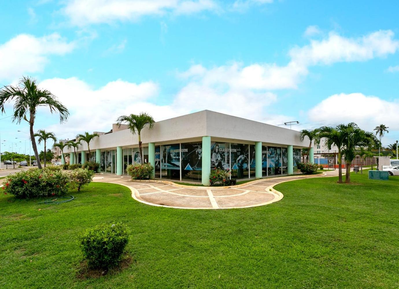Luxury New Coastal Getaway