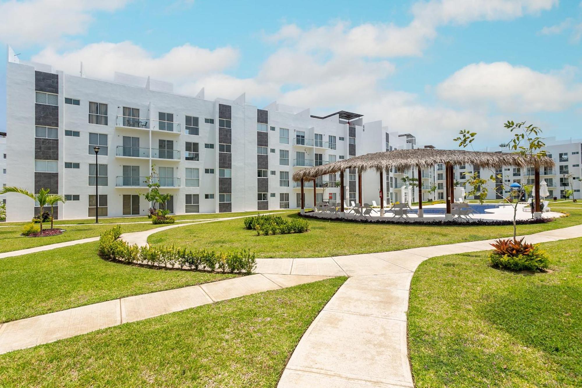 Luxury New Coastal Getaway