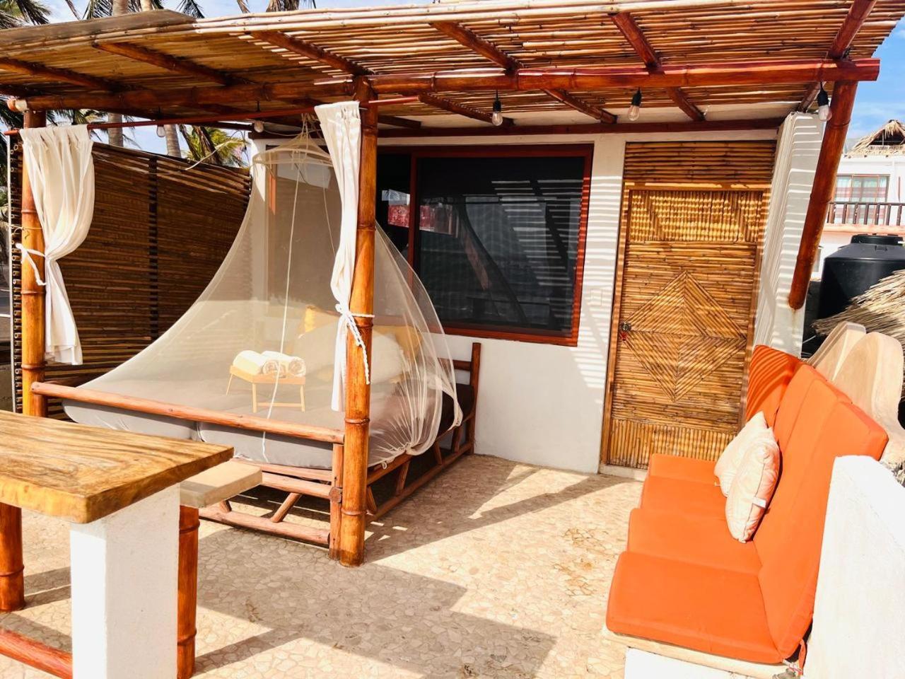 Casa De Olas Surf & Club 2*