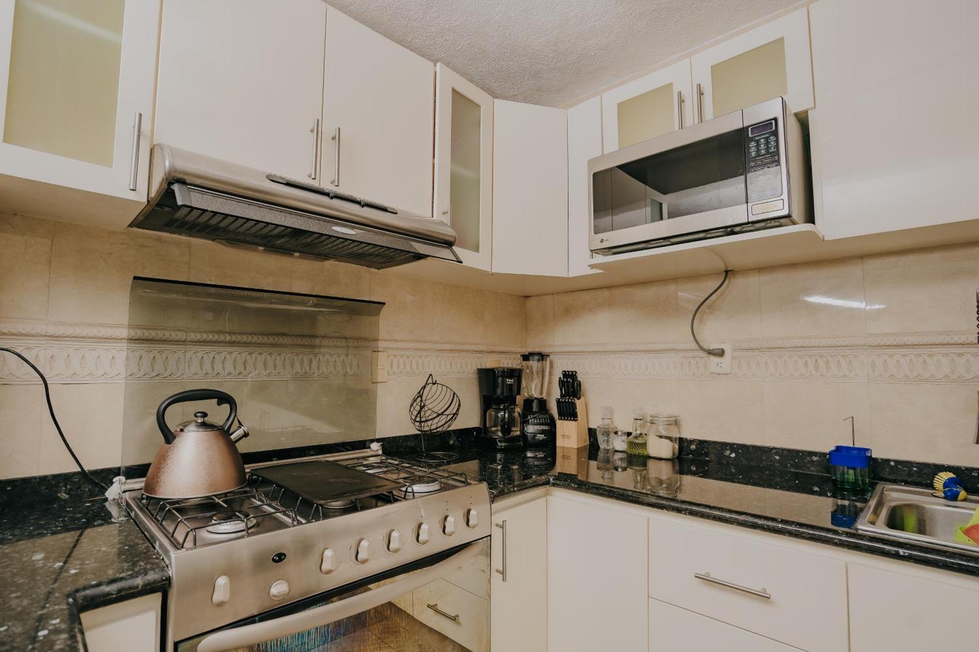 Depa 100 Por Ciento Familiar Cerca Del Mar Con Roff Garden Y Jacuzzi Apartamento
