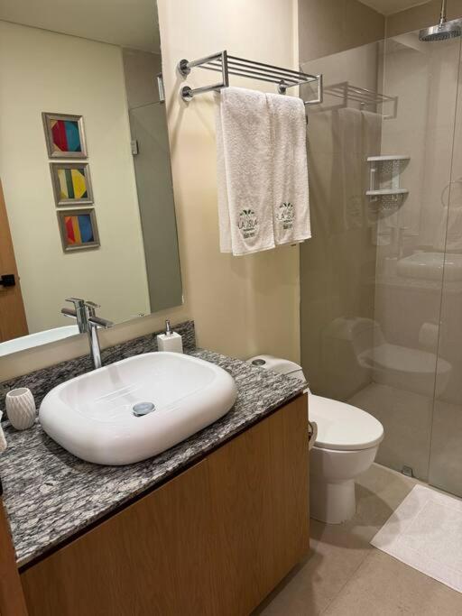 Luxurious First-floor In Isla Residences *