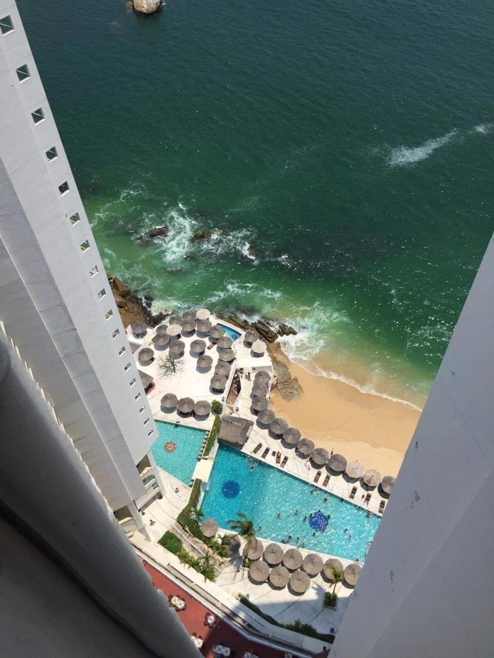 Apartahotel En Torres Gemelas Vista Al Mar *