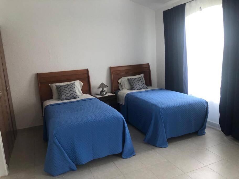 Сasa de vacaciones Beautiful House In Secure Subdivision *