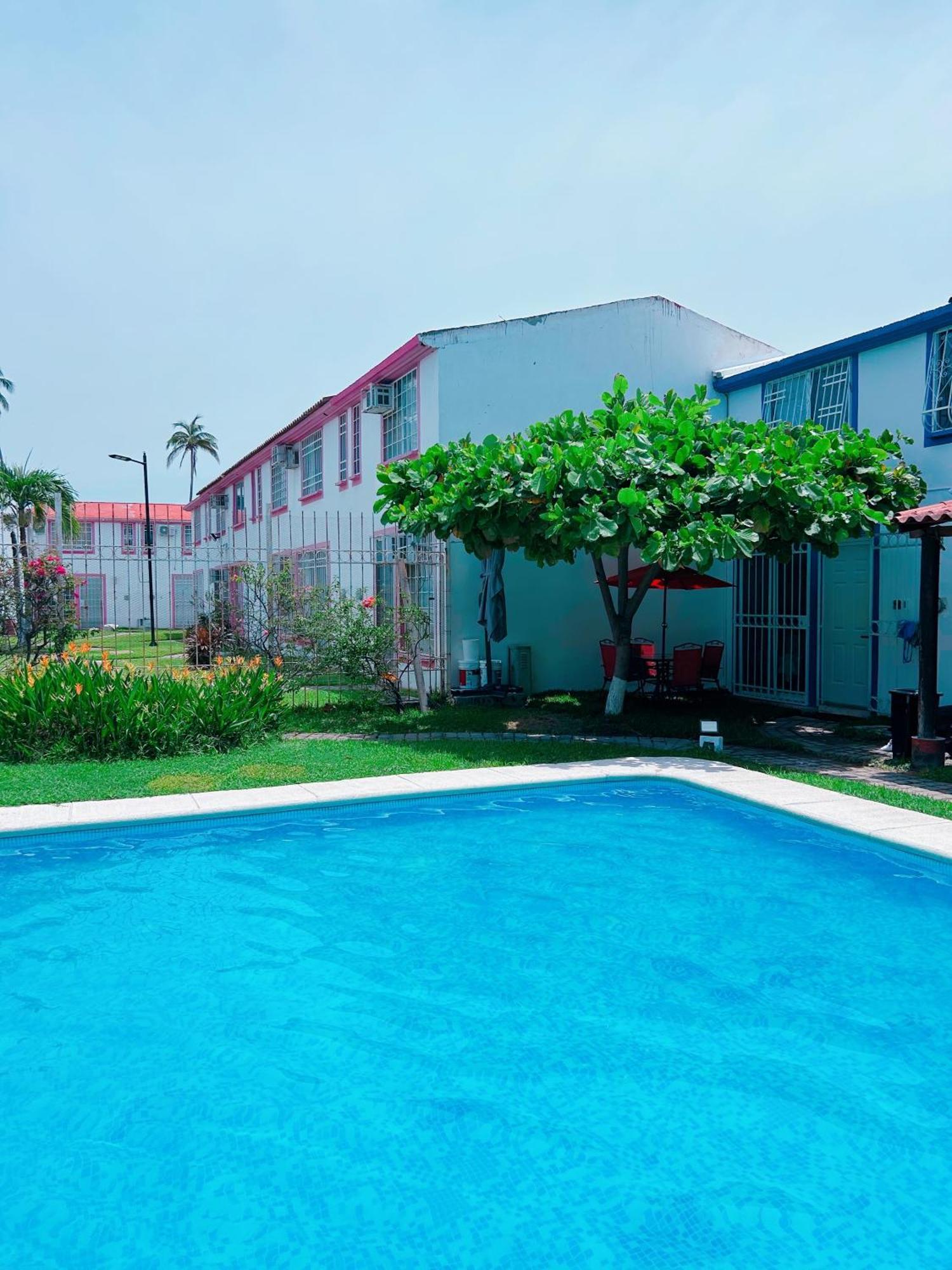 El Almendrito Acapulco