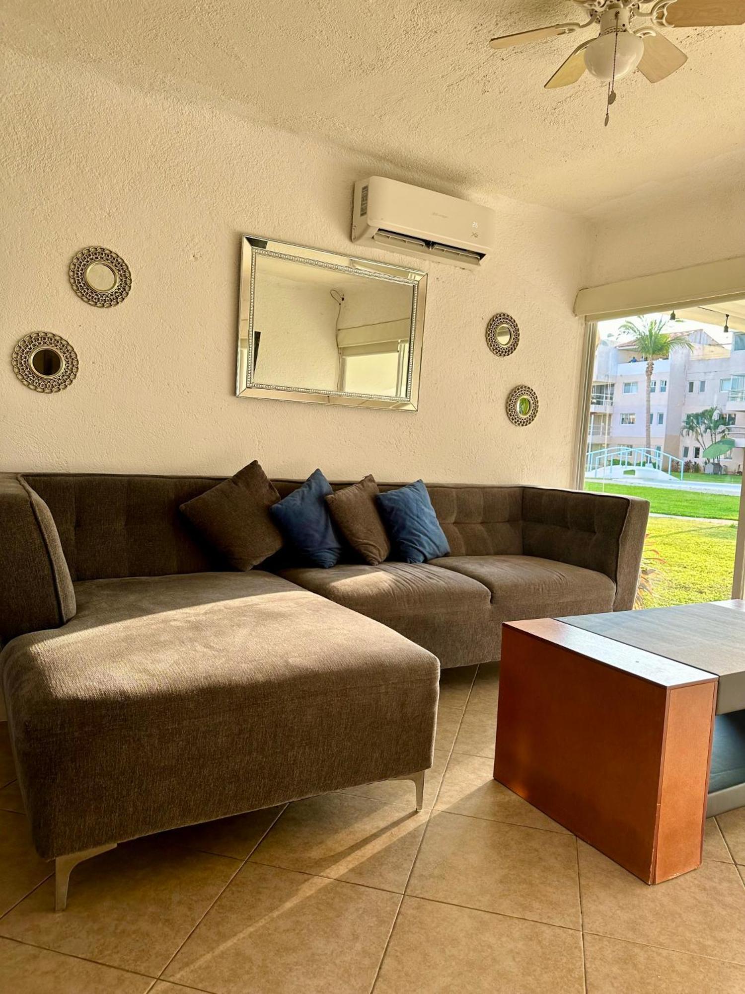 Departamento En Pb Frente A La Alberca * Acapulco