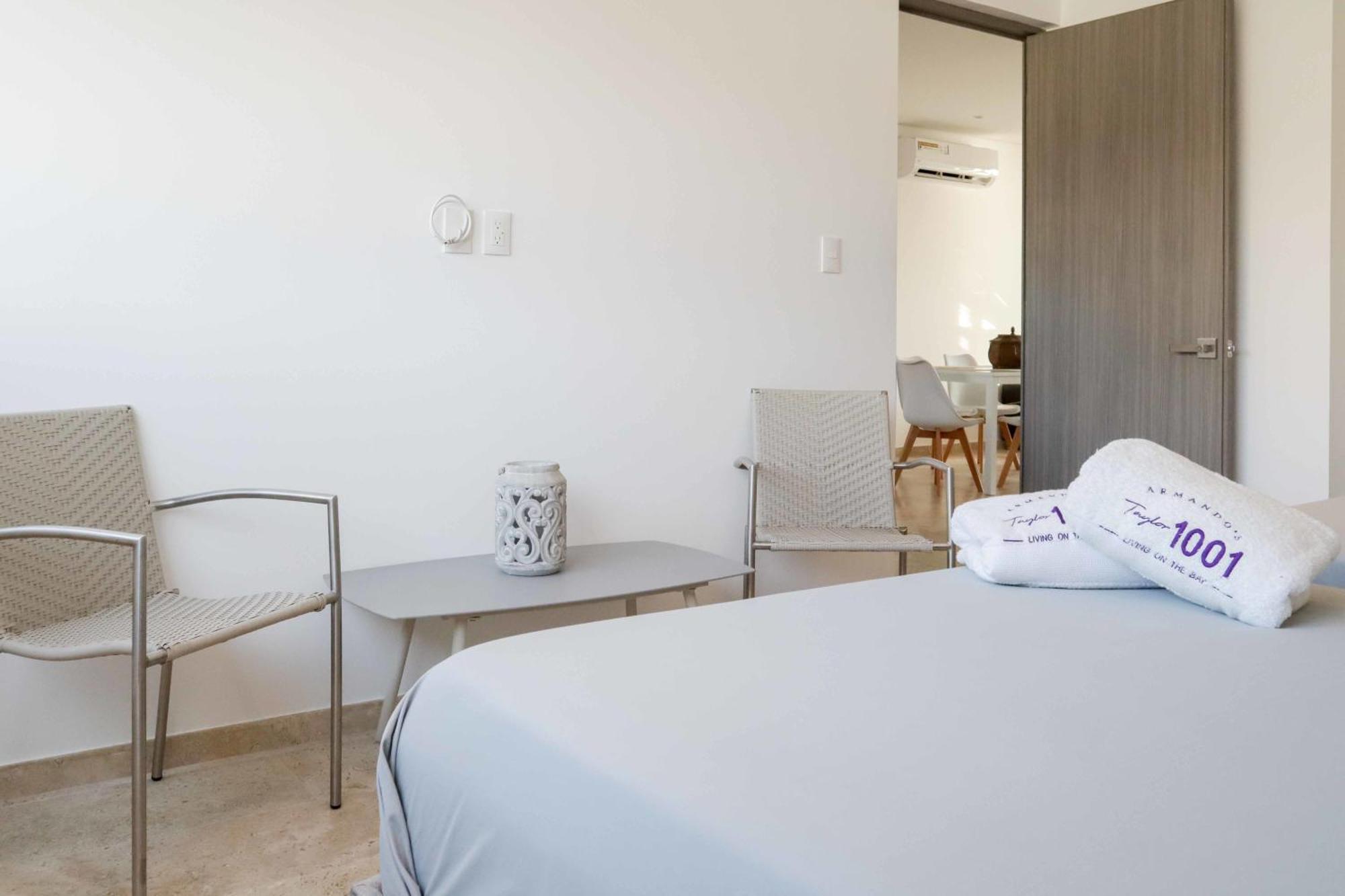 New Beachfront Paradise At Armandos Le Club *