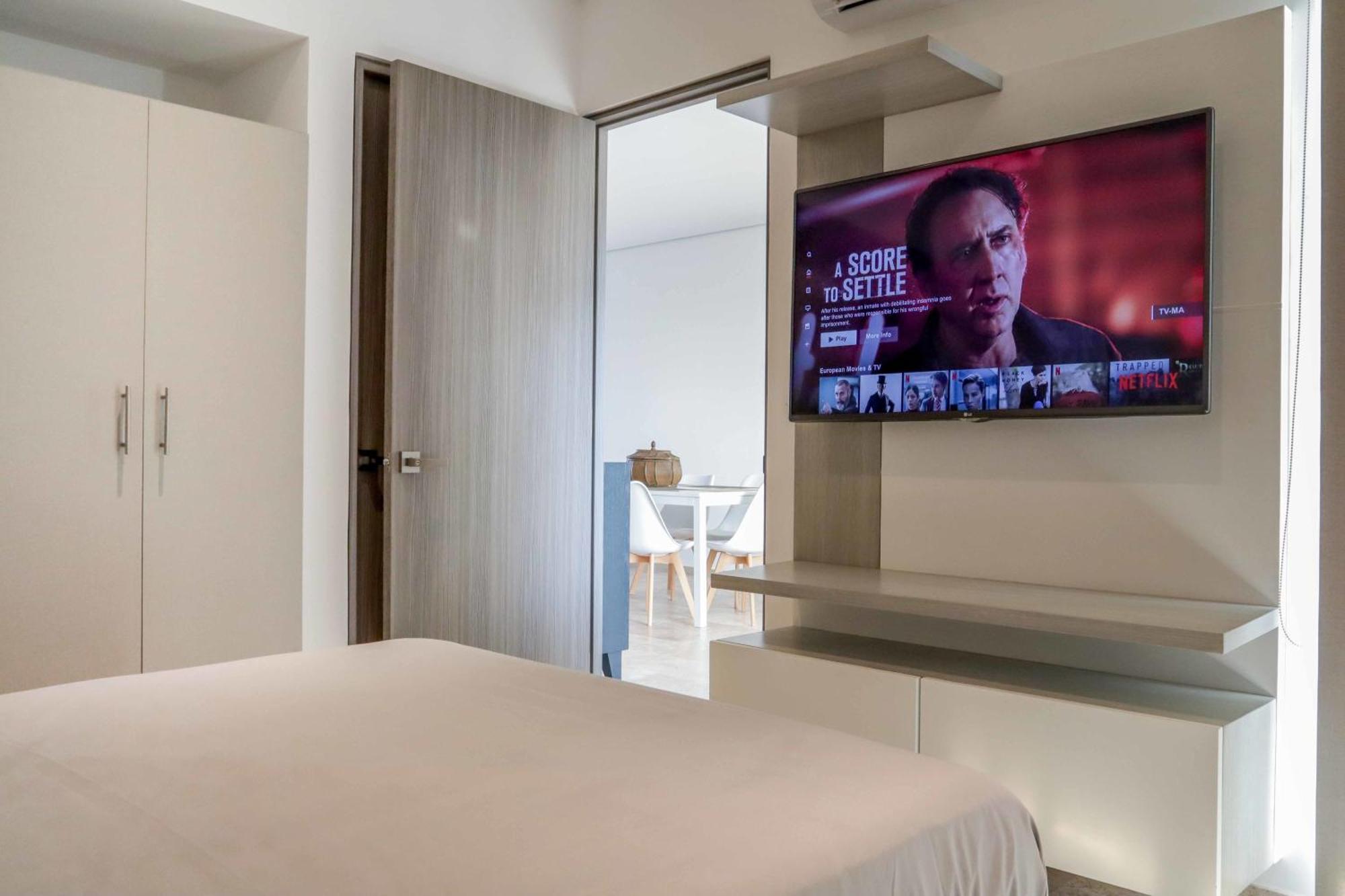 New Beachfront Paradise At Armandos Le Club