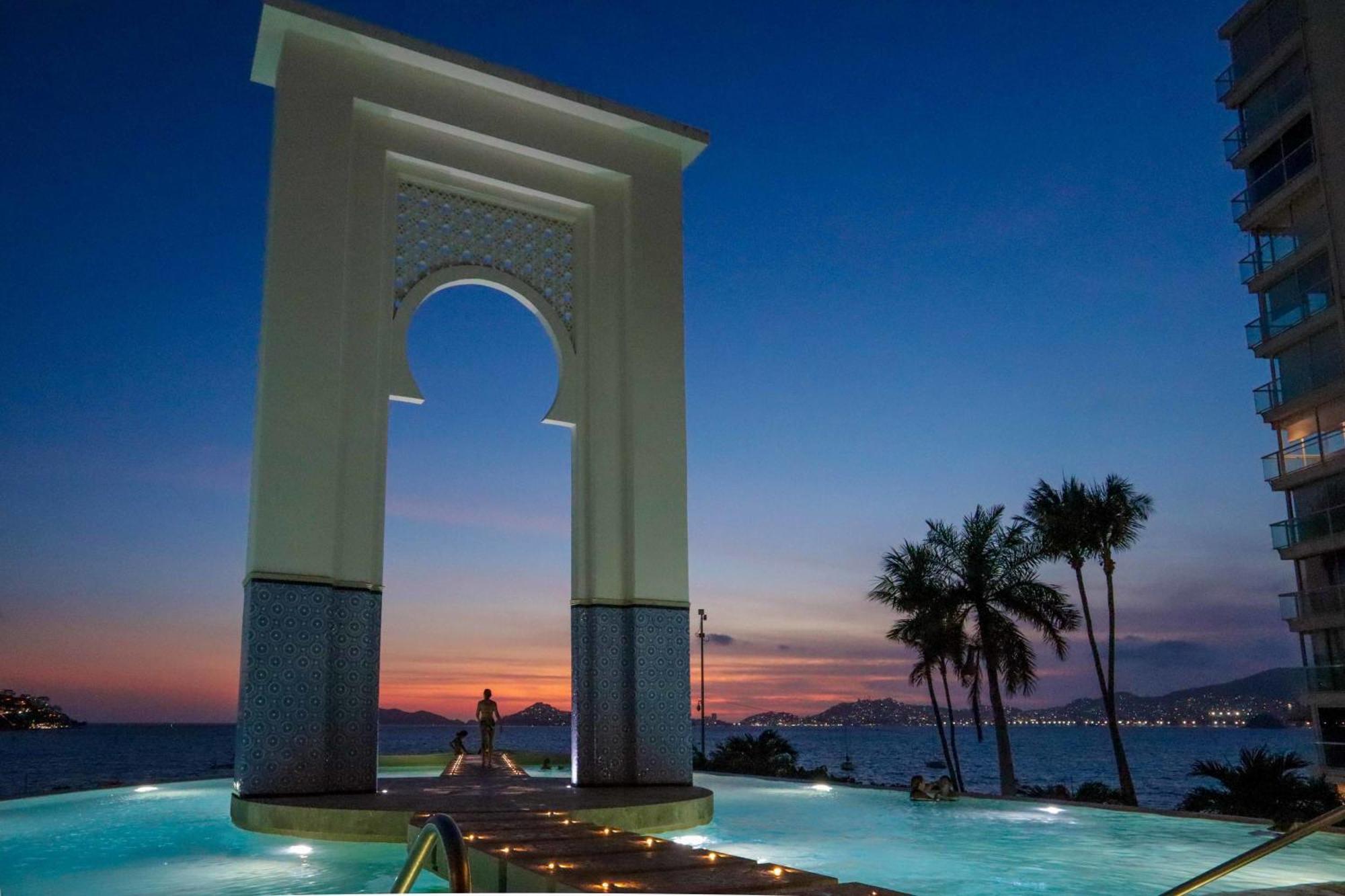 New Beachfront Paradise At Armandos Le Club * Acapulco