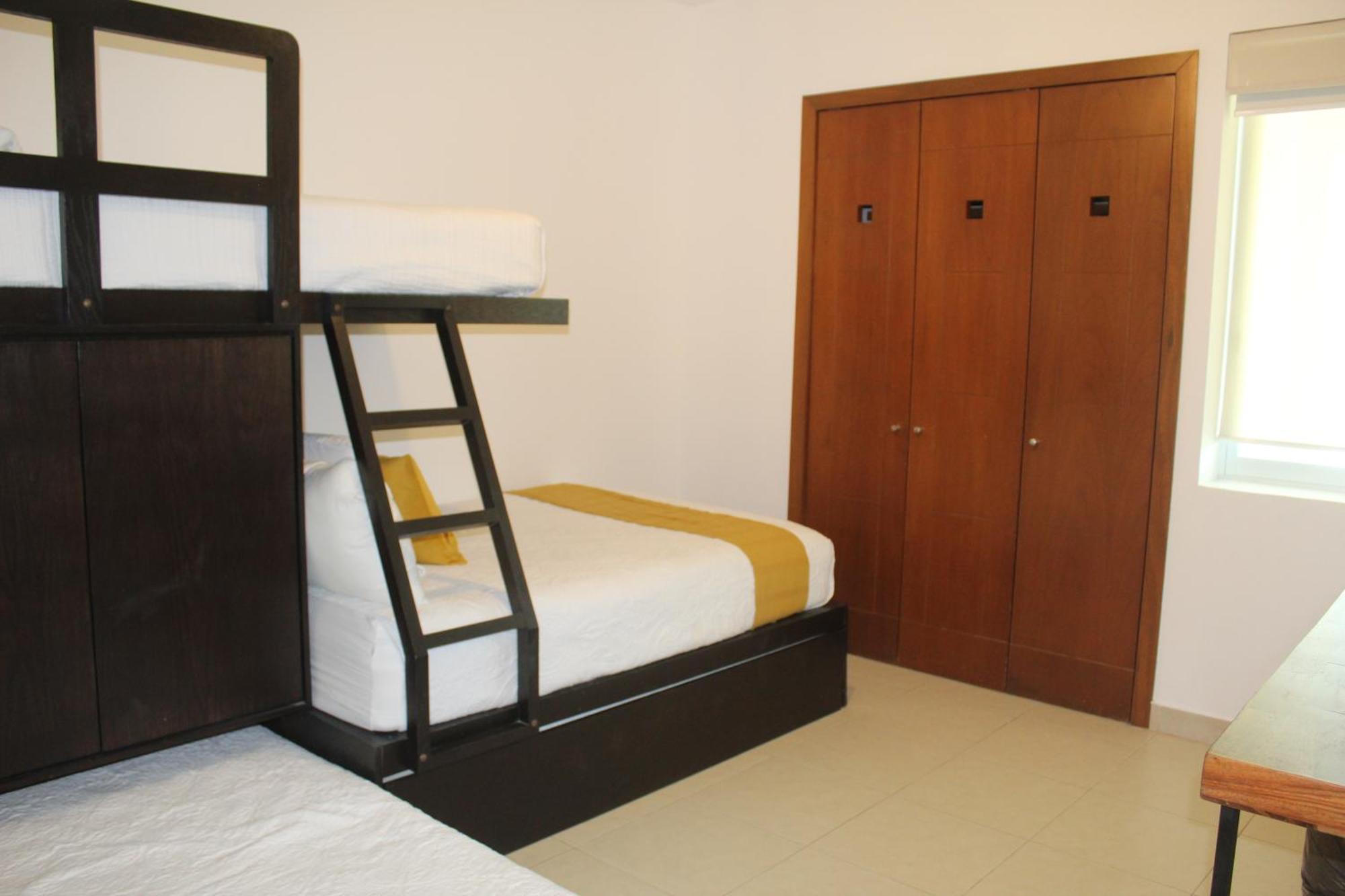 Deluxe In Playa Diamante Apartamento