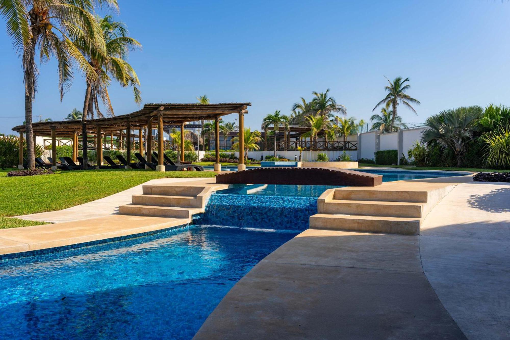 Modern House 3 Bedrooms & Pool