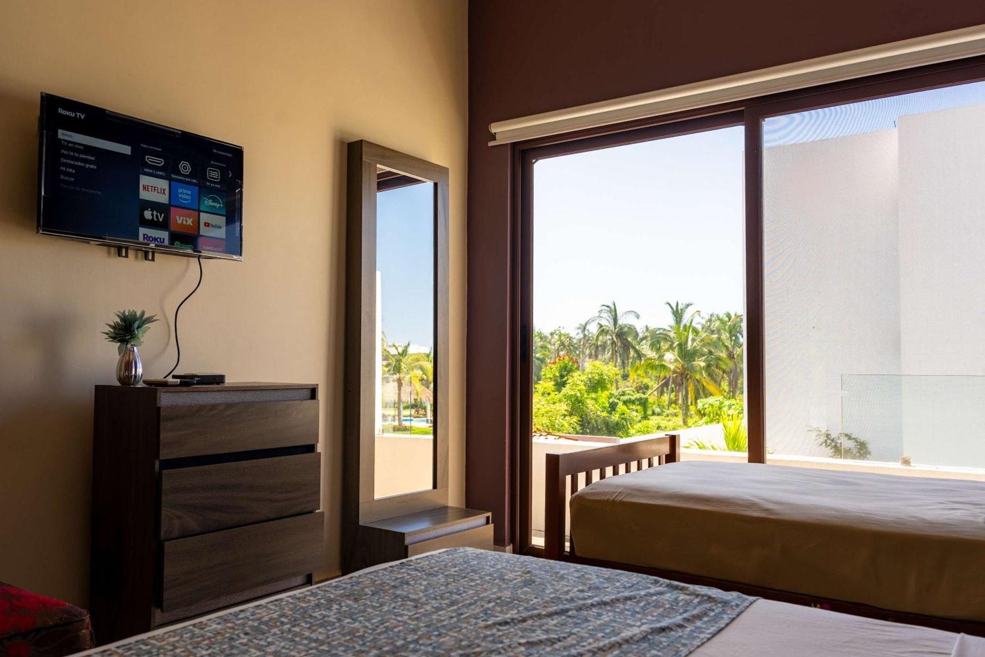 Modern House 3 Bedrooms & Pool Сasa de vacaciones *