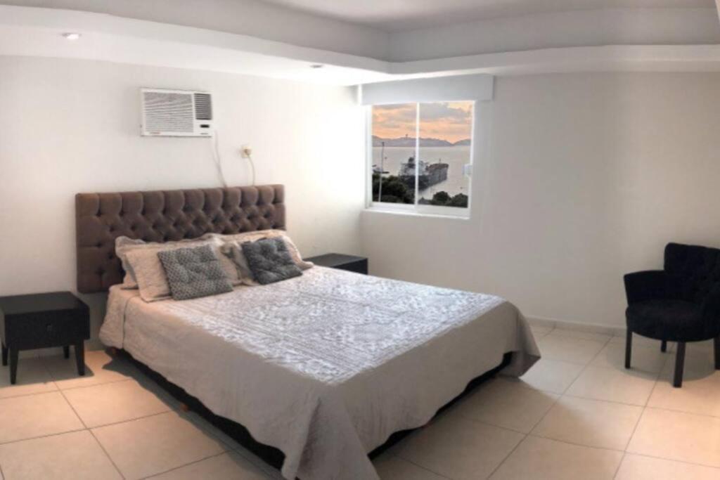 Apartment Penthouse En Brisas Acapulco