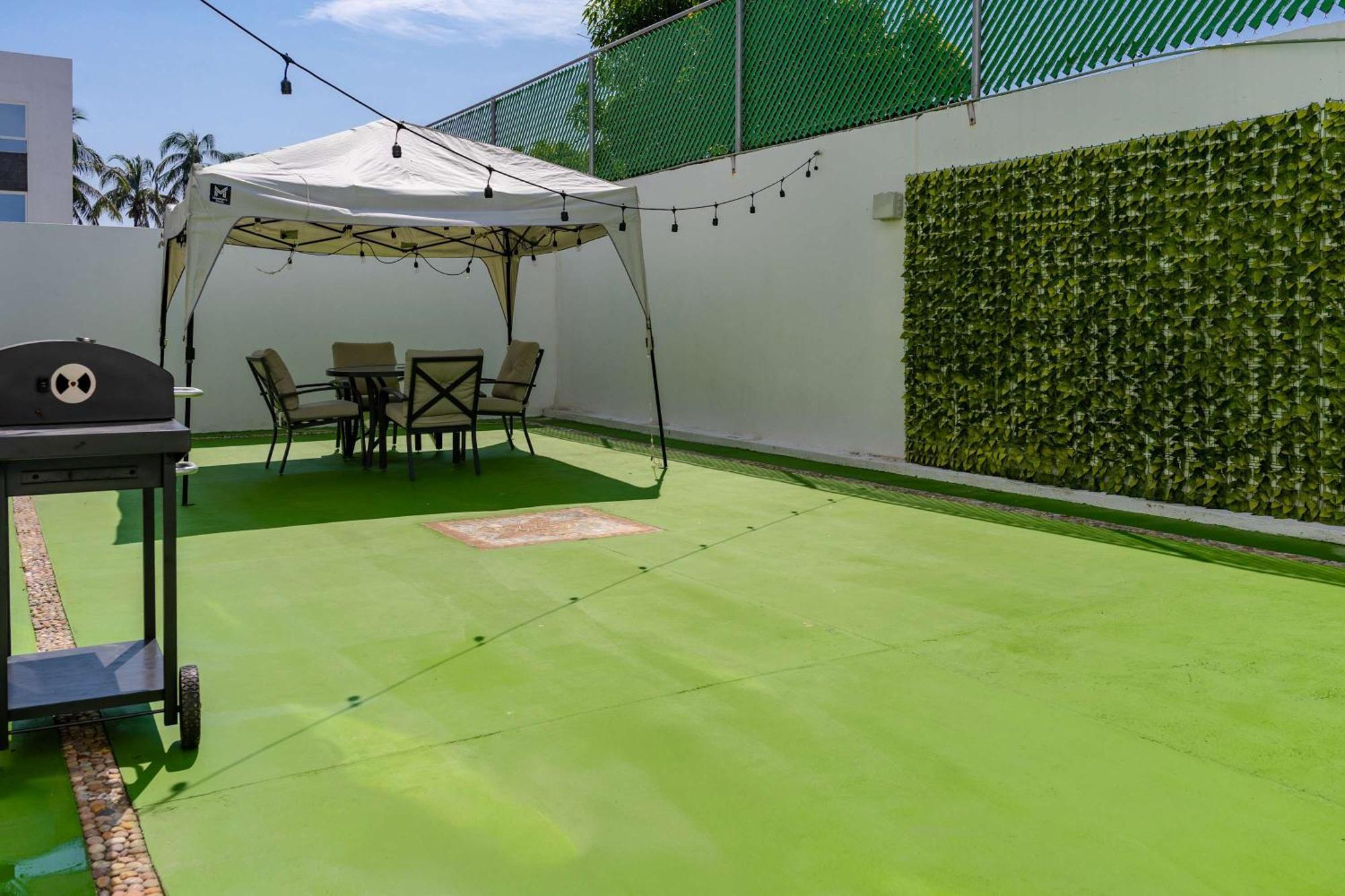 Family Pool 4 Bedroom Apartamento *