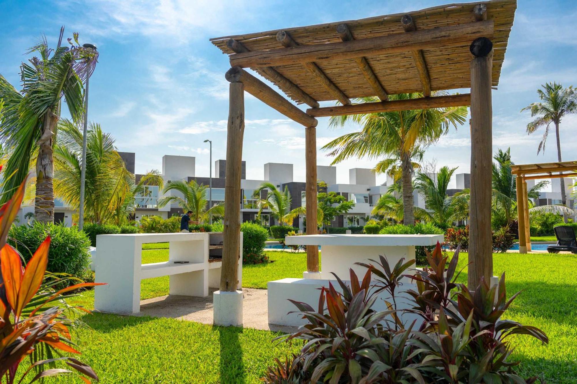 Modern Private Dreams Diamante * Acapulco
