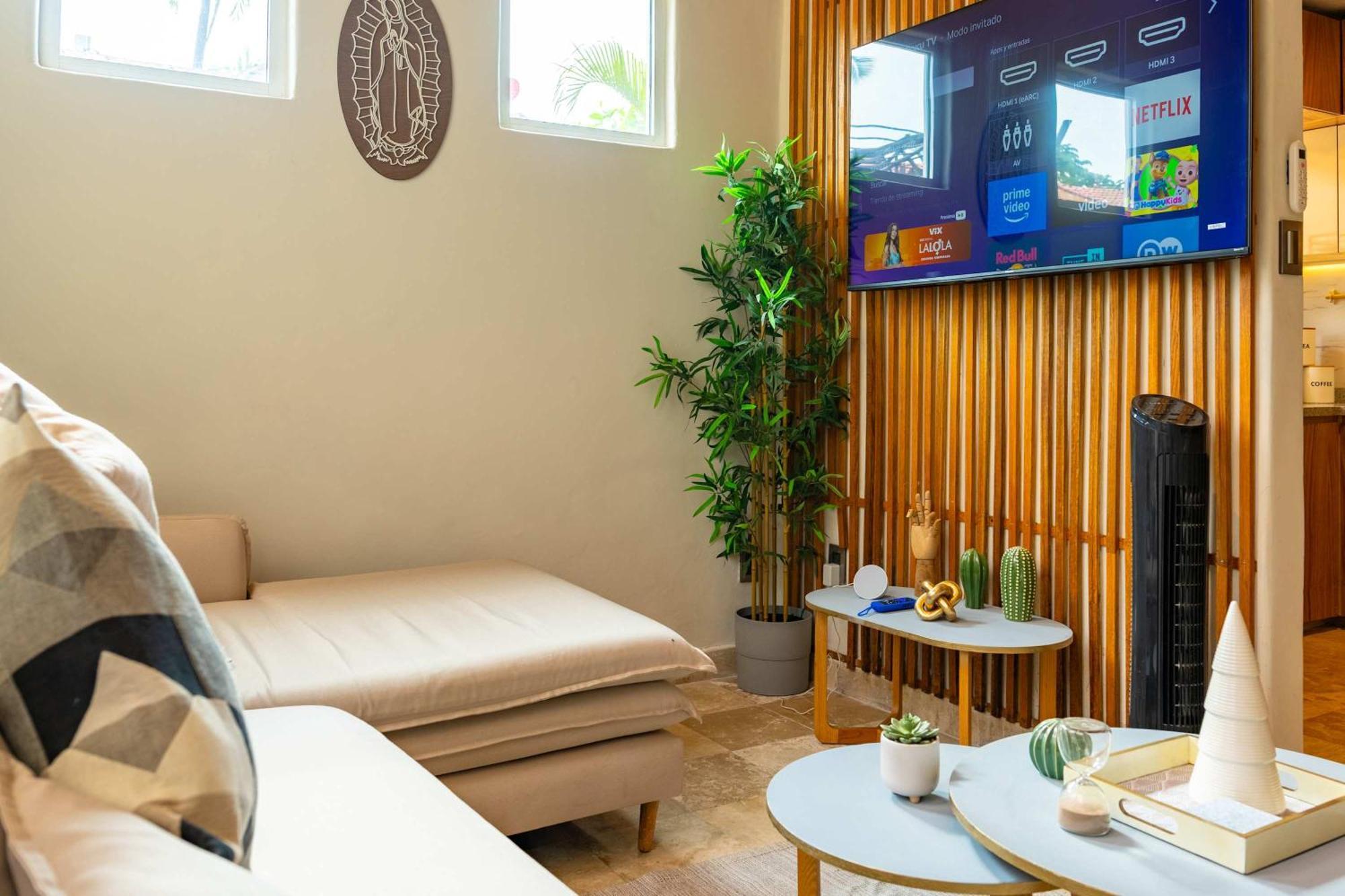 Family With 3 Bedrooms Pool & Hot Tub Сasa de vacaciones *