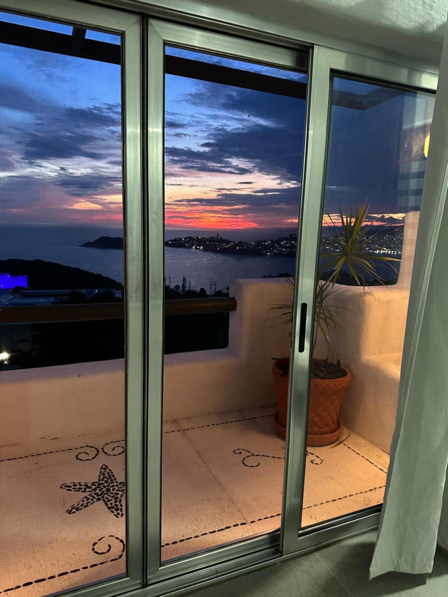 San Sebastian, Celajes Villa Acapulco