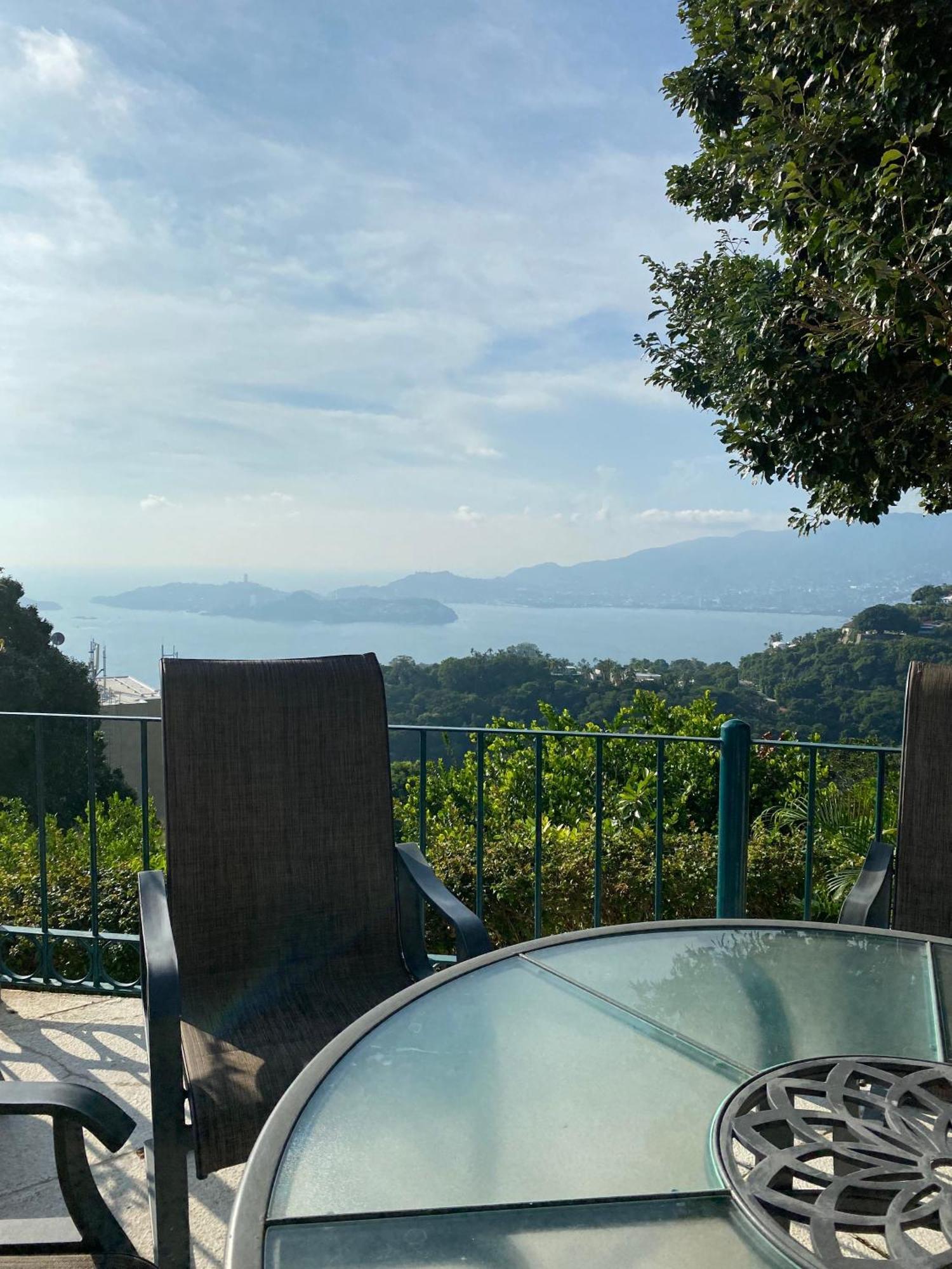 Villa San Sebastian, Celajes
