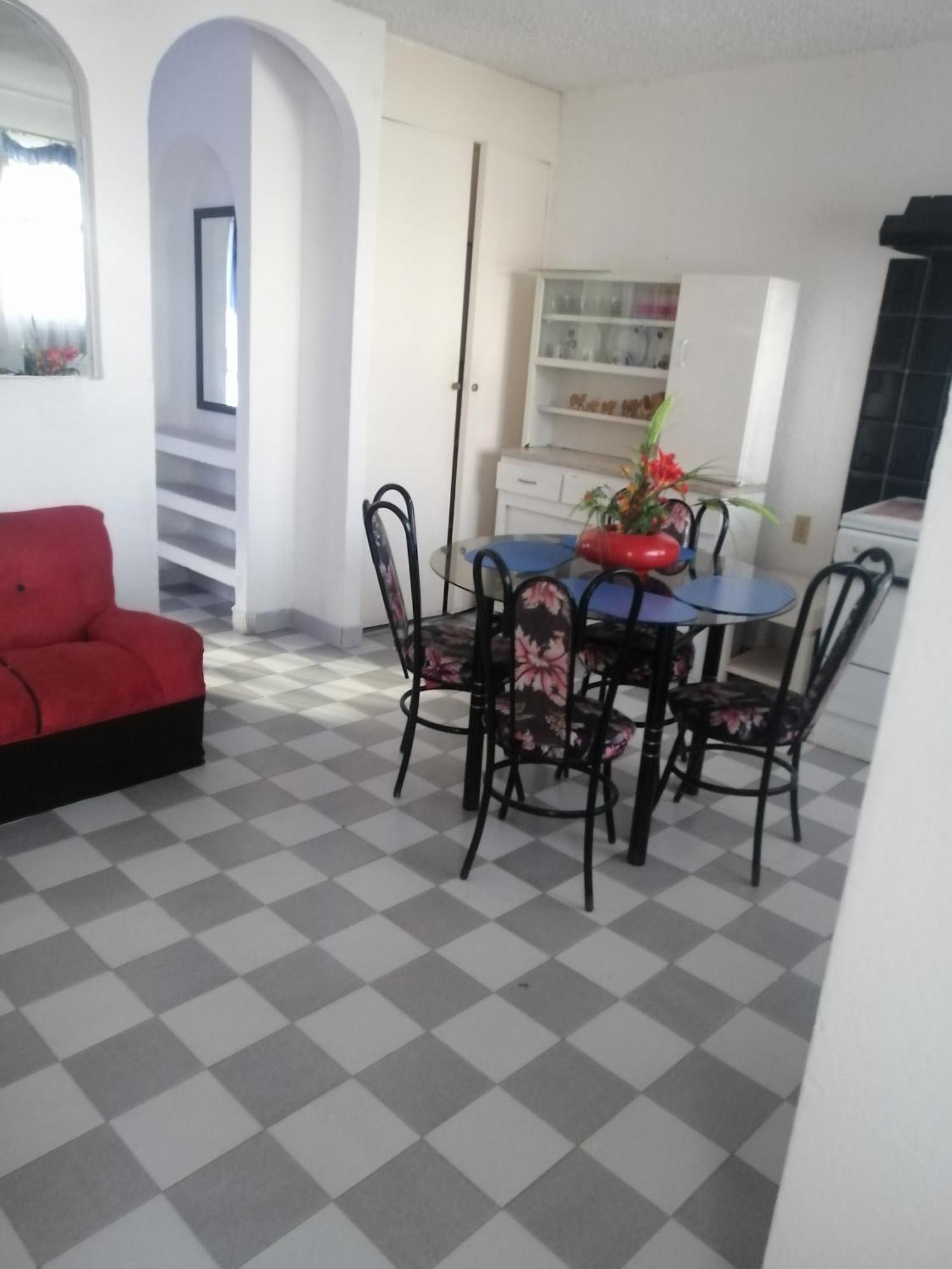 Departamento Acapulco, Costera Miguel Aleman, A Unos Pasos De La Playa