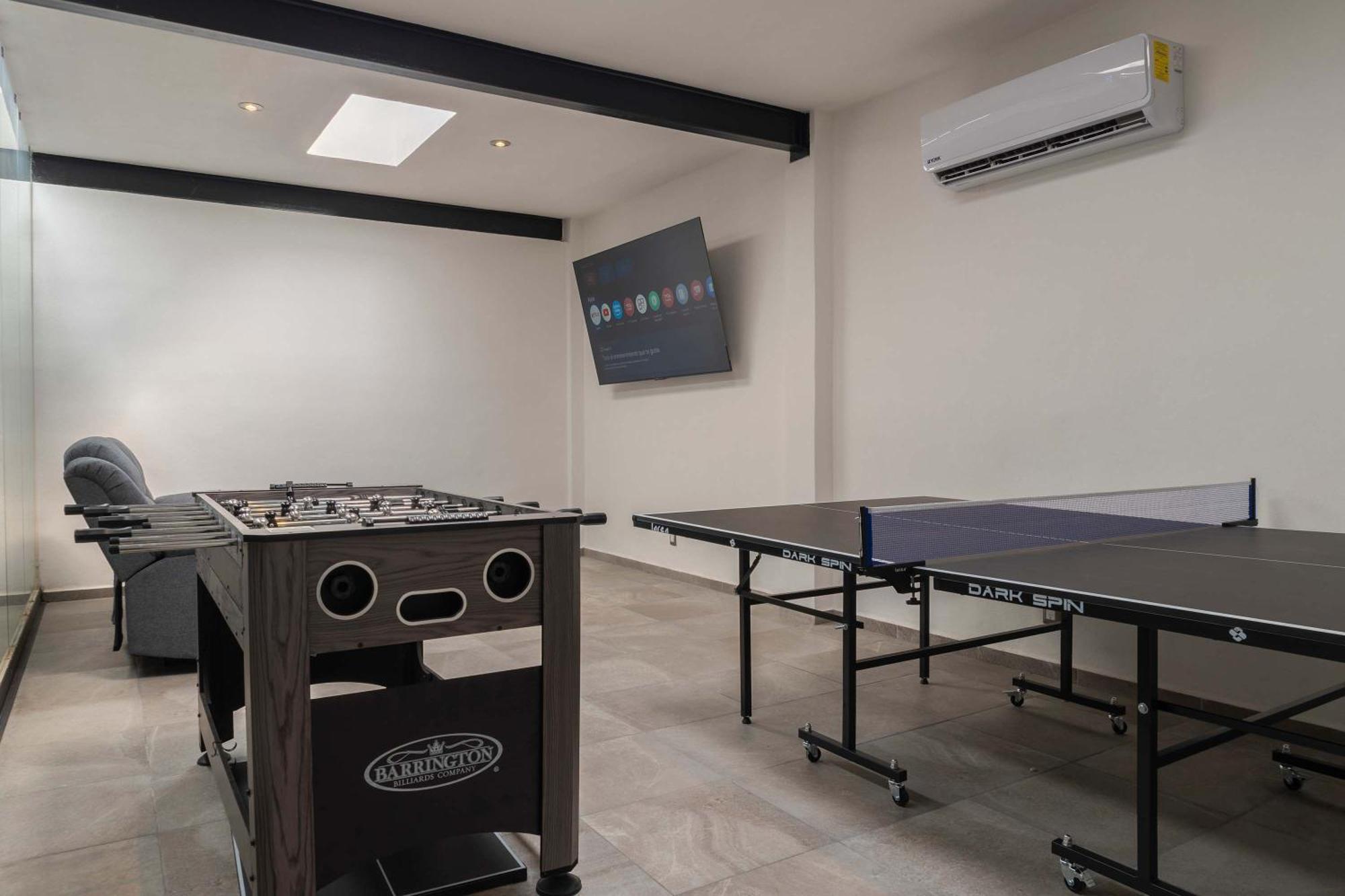 With Pool 3 Beds In *
