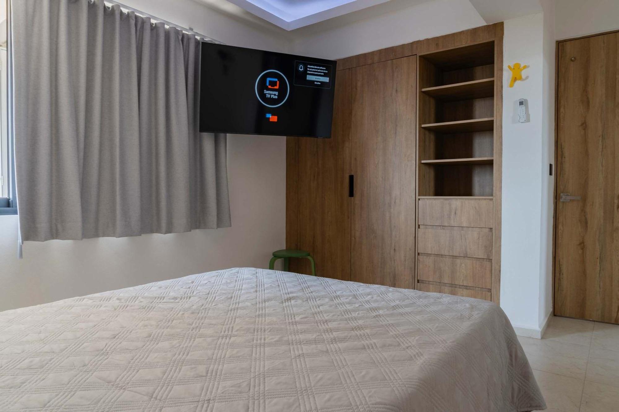 With Pool 3 Beds In