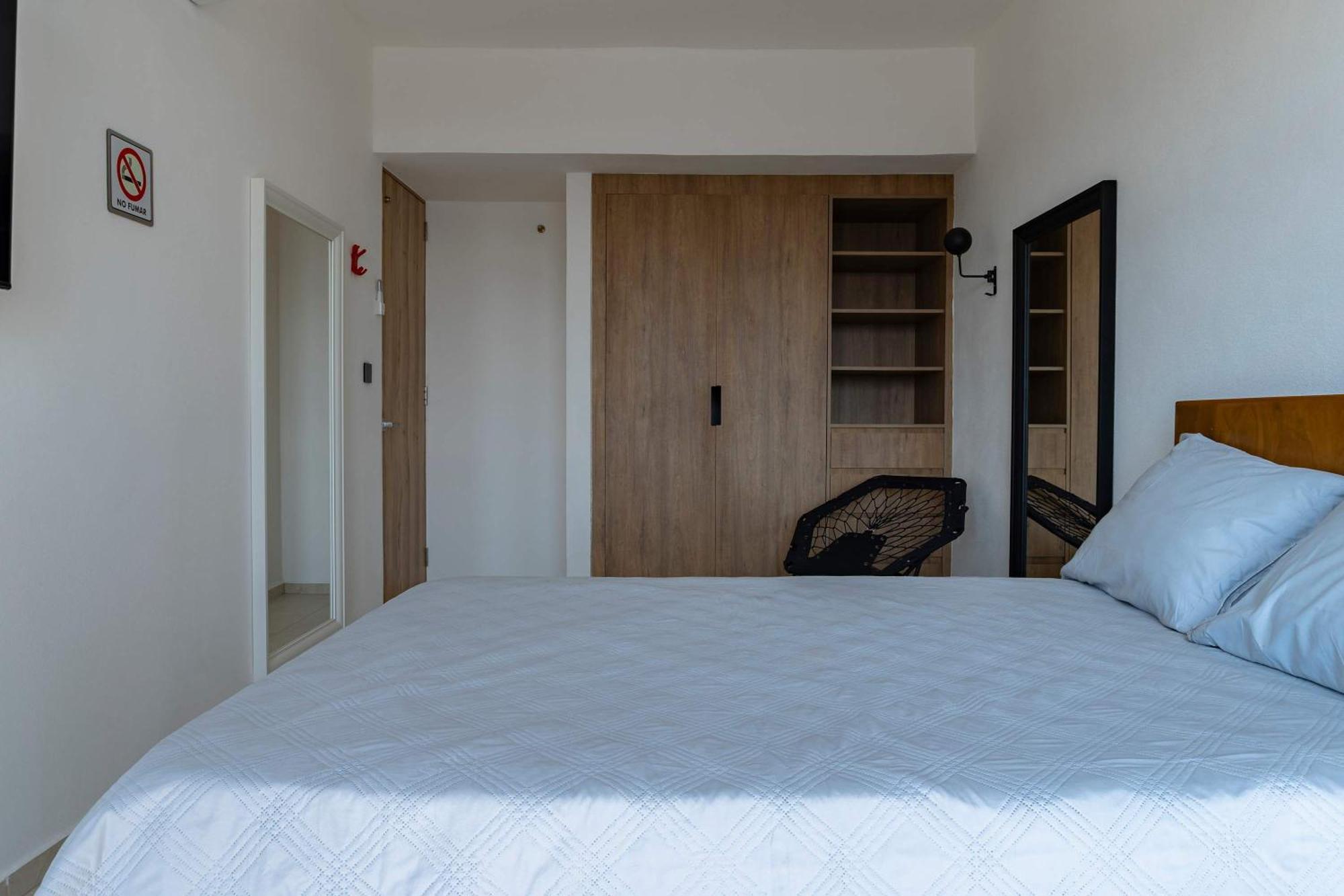 Apartment With Pool 3 Beds In