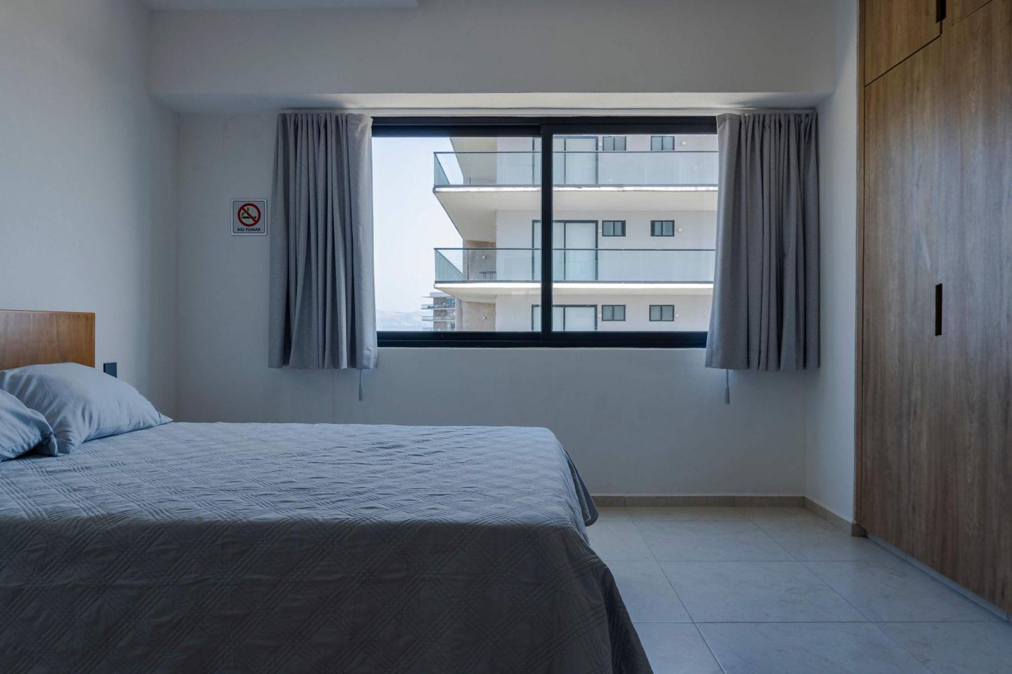 With Pool 3 Beds In *