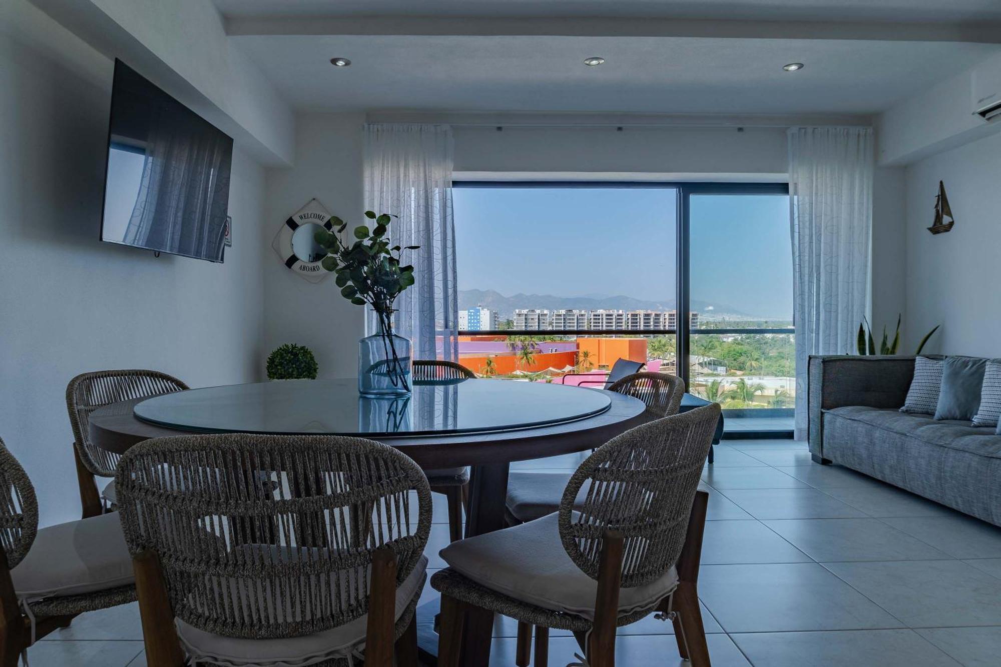 Apartment With Pool 3 Beds In