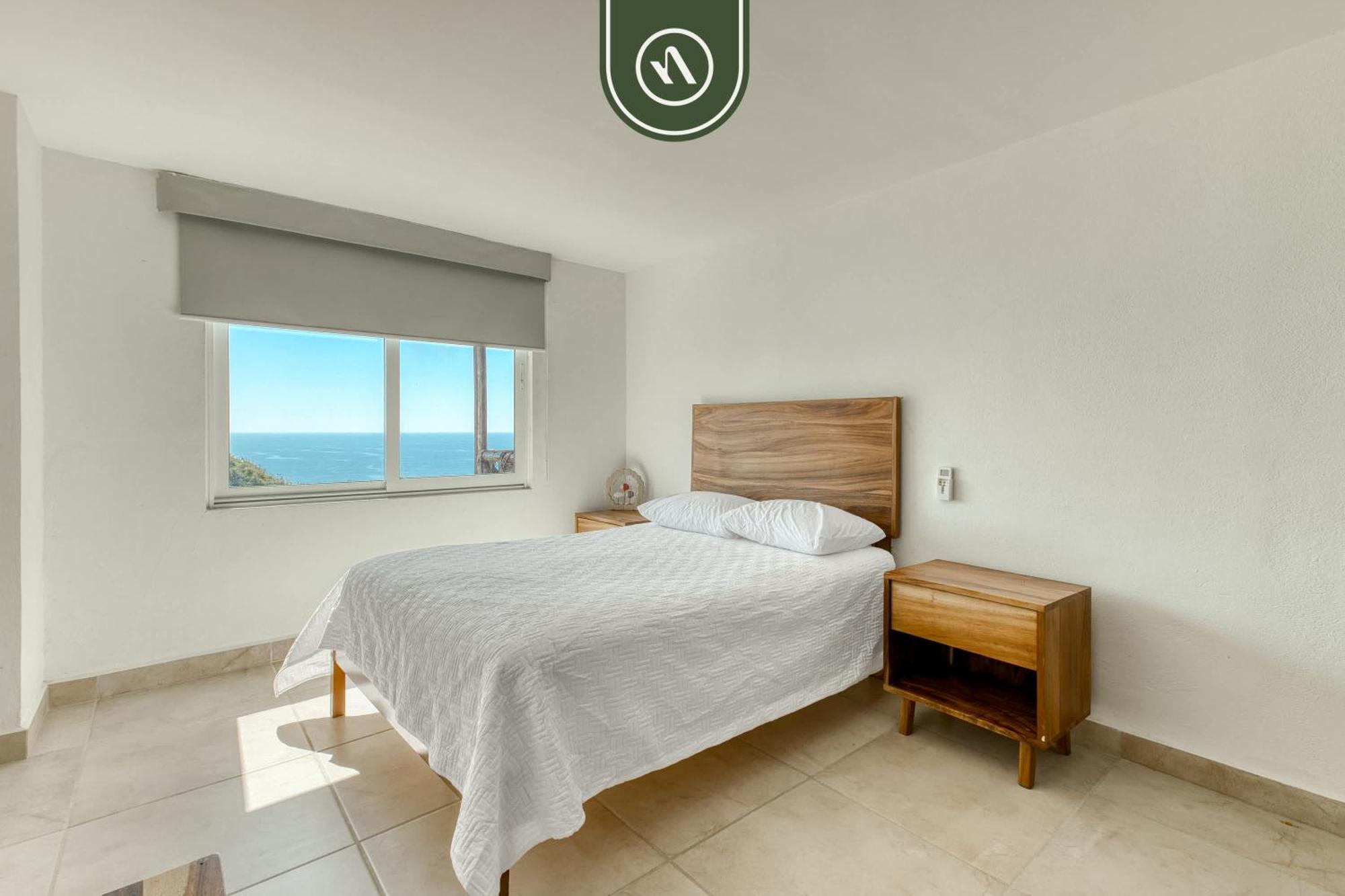 Amazing 3 Bedroom Penthouse With Beachclub *