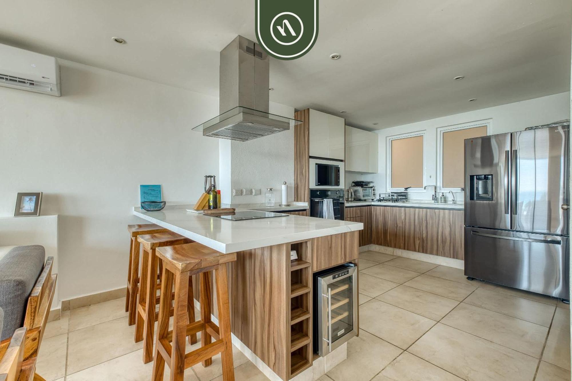 Amazing 3 Bedroom Penthouse With Beachclub * Acapulco